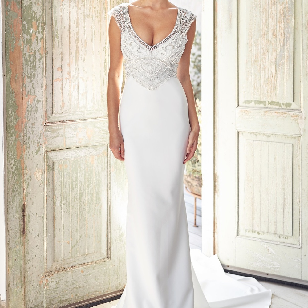 Anna Campbell Sorrento Crepe Wedding Dress